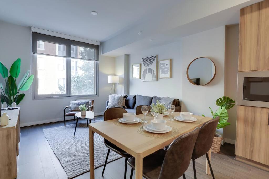 Gorgeous 1 Bedroom At Clarendon With Gym And Rooftop Appartement *