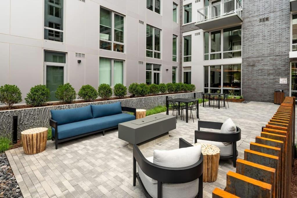 Gorgeous 1 Bedroom At Clarendon With Gym And Rooftop Appartement *